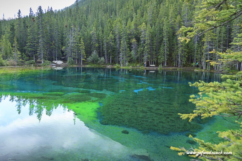 Lire la suite à propos de l’article Canada: Randonnée à Grassi lakes.