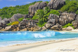 Lire la suite à propos de l’article Seychelles: La Digue, une île hors du temps.