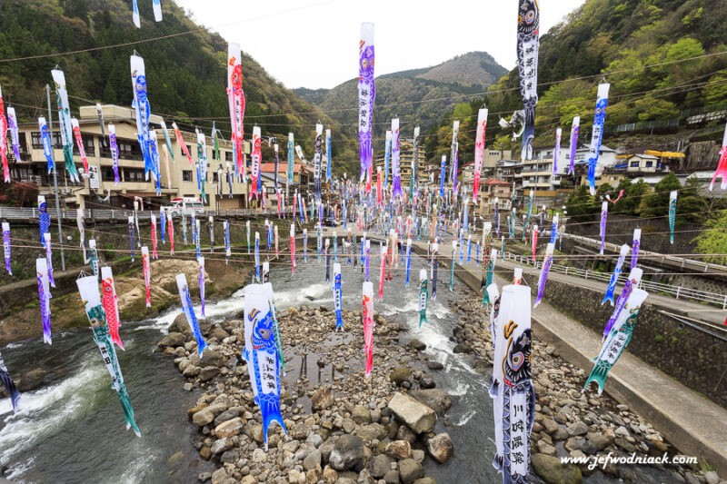 Lire la suite à propos de l’article Japon: Koinobori et Onsen à Tsuetate.